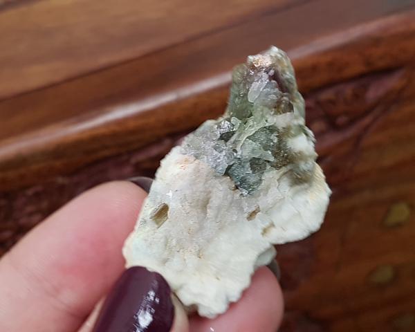 Apatita - Bruta - Apatita no Feldspato 19g -2