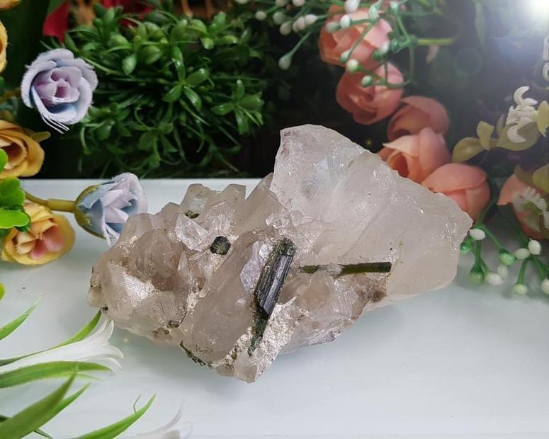 Turmalina Verde - Bruta - Turmalina Verde na Matriz 213g (Raridade) -2