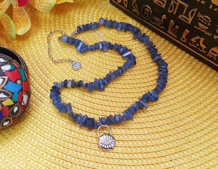 Colar de Cianita Azul