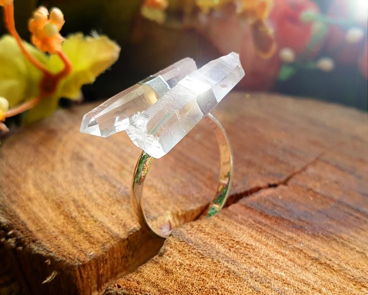 Anel de Cristal Banhado a Prata (Ajustável)