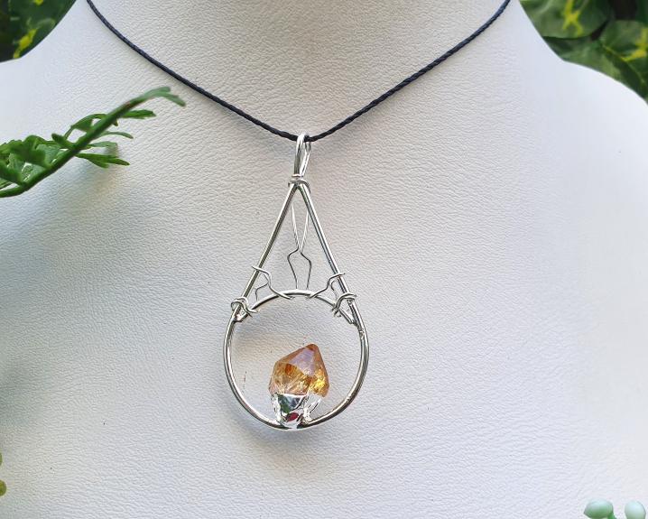 Pingente de Citrino Banhado a Prata