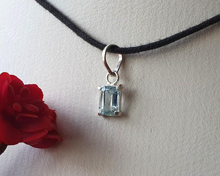 Pingente de Topázio Azul