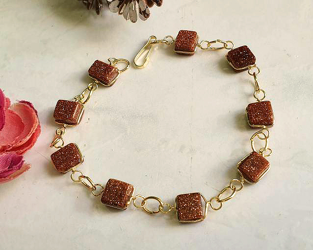 Pulseira de Pedra do Sol Banhada a Ouro