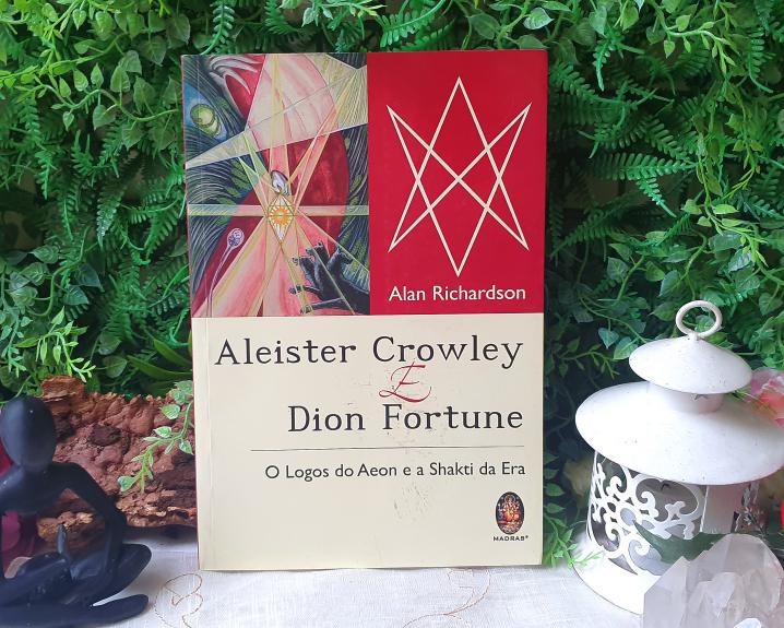 Aleister Crowley e Dion Fortune  por Alan Richardson