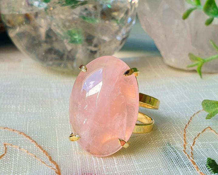 Anel de Quartzo Rosa Banhados a Ouro (Ajust&aacute;vel)