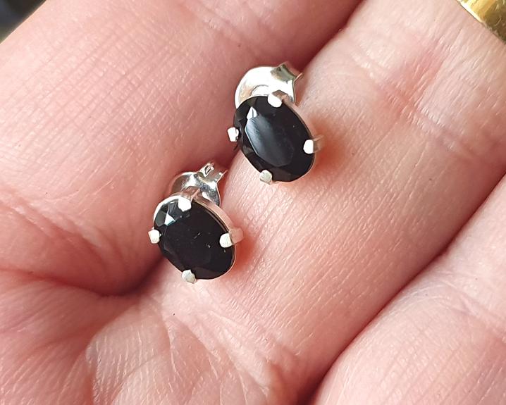 Brincos de Turmalina Negra em Prata