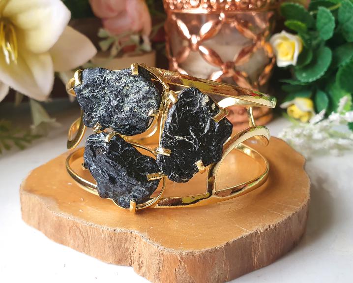 Bracelete de Turmalina Negra Banhado a Ouro