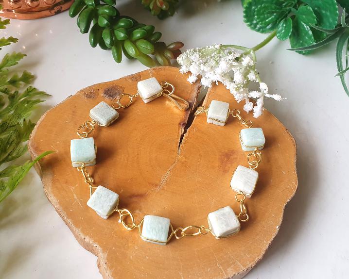 Pulseira de Amazonita Banhada a Ouro