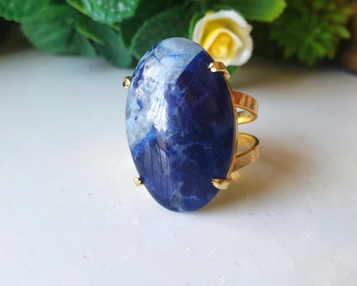 Anel de Sodalita Banhado a Ouro Especial (Ajustável)