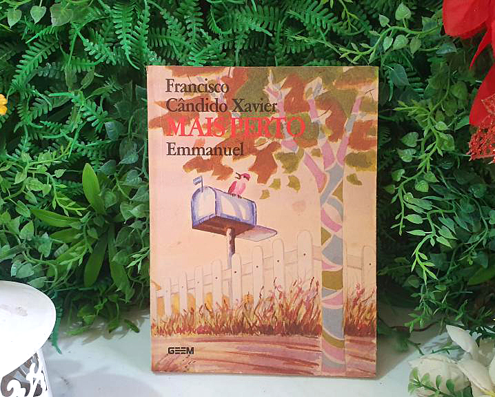 Mais perto por Francisco Candido Xavier