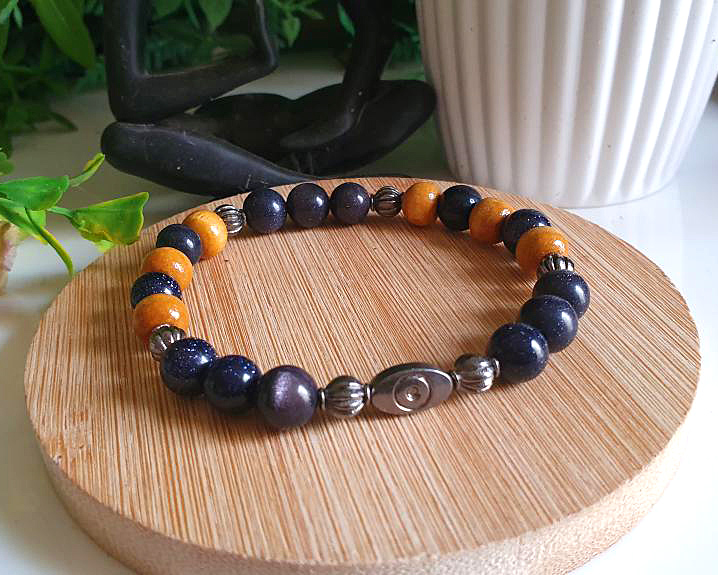 Pulseira "Lua de Jaci" de Pedra Estrela e Madeira de Cerejeira