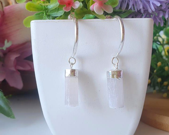 Brincos de Selenita Banhados a Prata