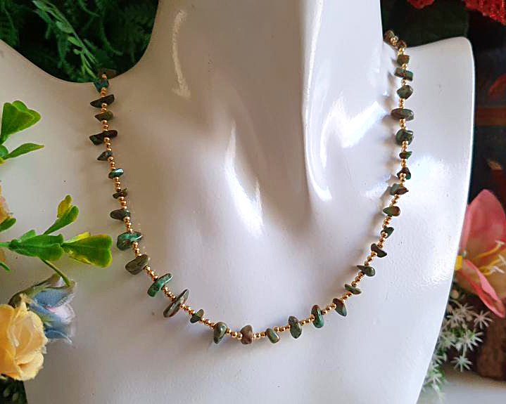 Colar de Turquesa Brasileira Natural Banhada a Ouro