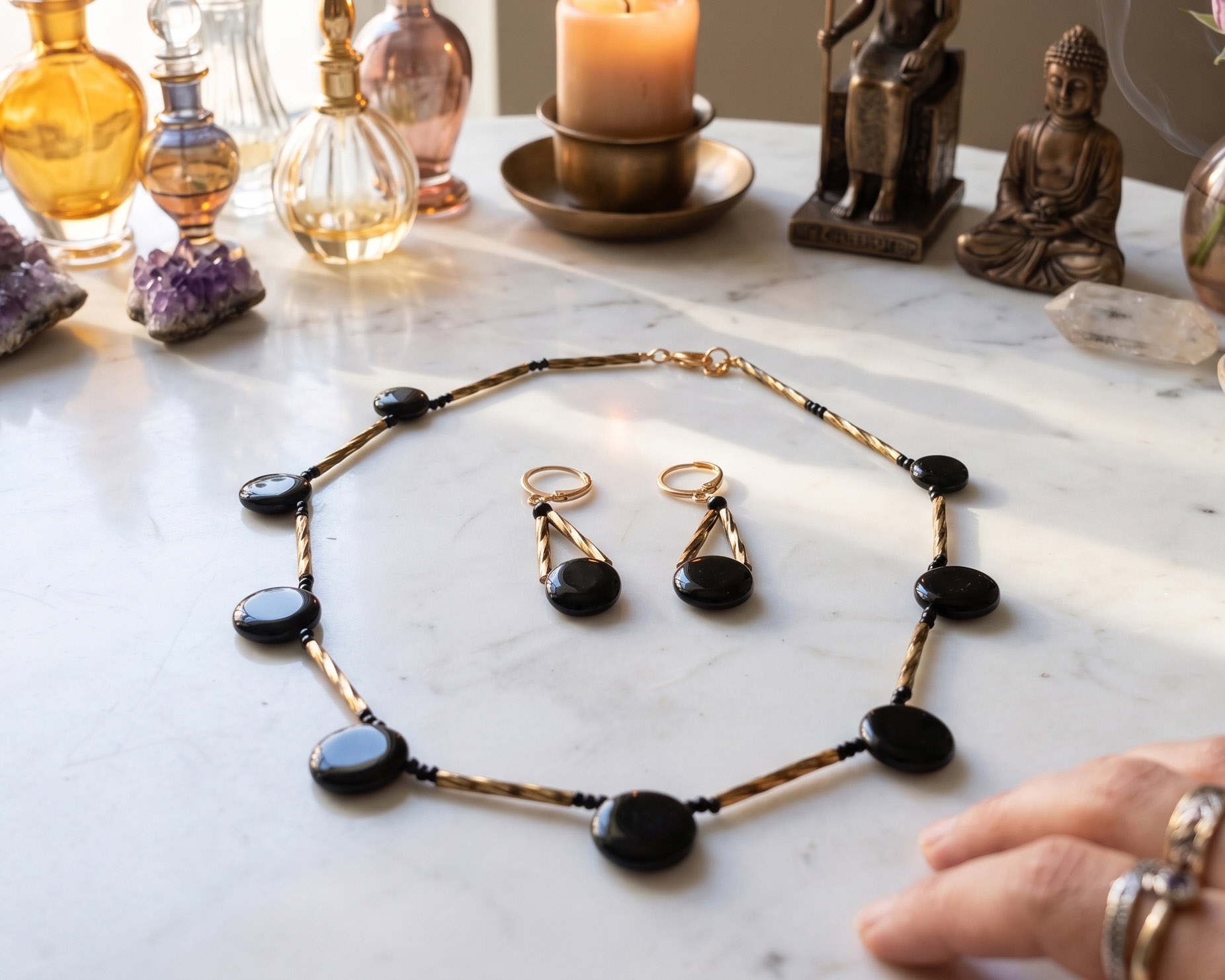 Conjunto Brincos e Colar de &Aacute;gata Negra