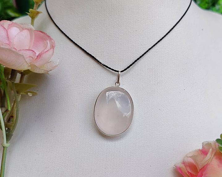 Quartzo Rosa - Jóias e Semijoias - Pingente de Quartzo Rosa em Prata -2