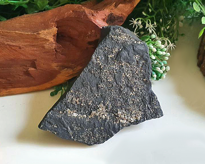 Shungita com Pirita 137g