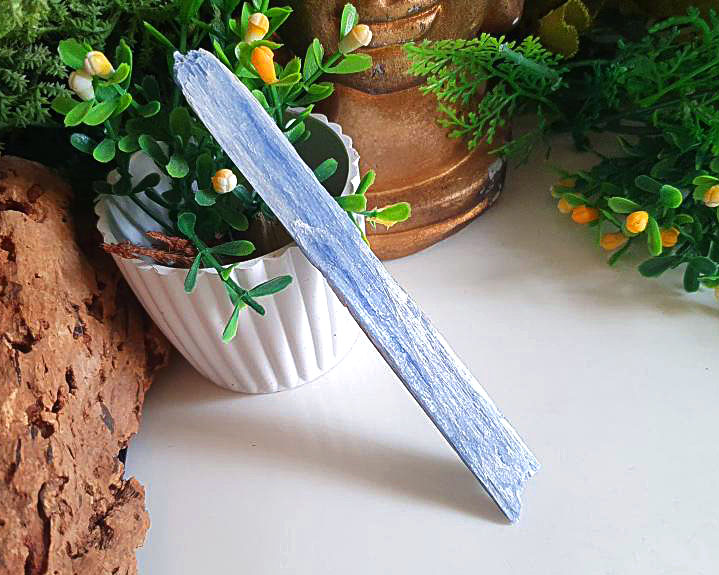 Espada de Cianita Azul Cristalizada Especial 34g