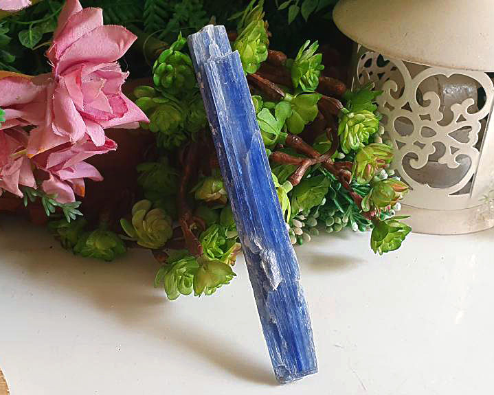 Espada de Cianita Azul Cristalizada Especial 47g