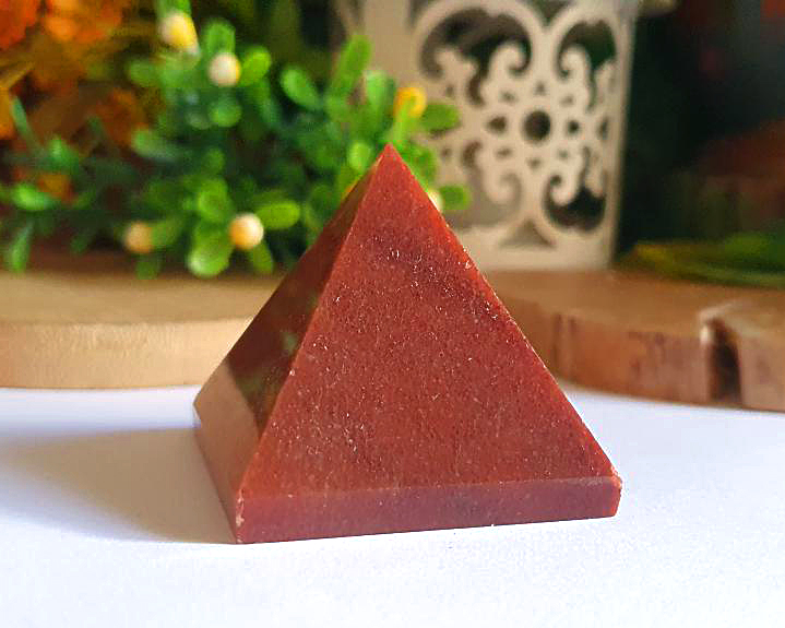 Pirâmide de Jaspe Vermelho 70g