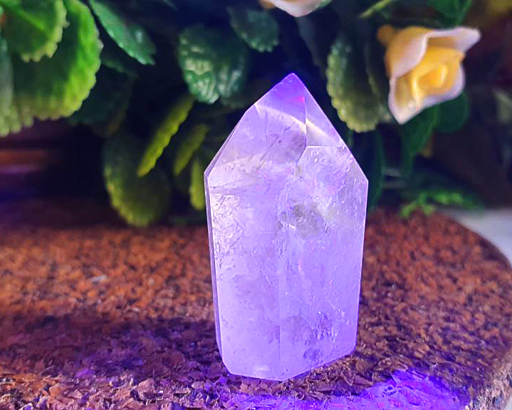 Ponta de Cristal Powelite (Brilha na Luz Negra UV) RARO 17g