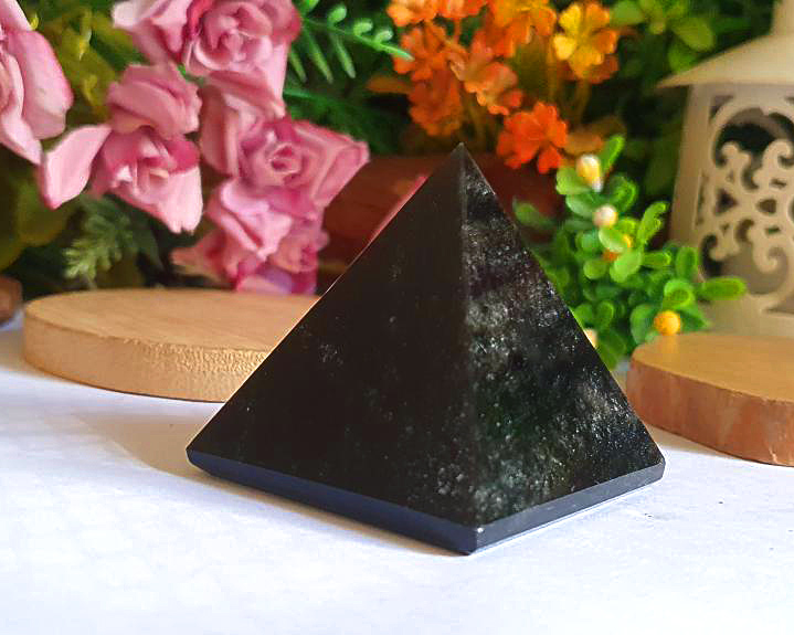 Pirâmide de Obsidiana Negra 113g