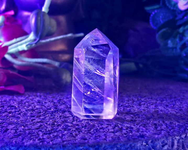 Ponta de Cristal Powelite (Brilha na Luz Negra UV) RARO 10g