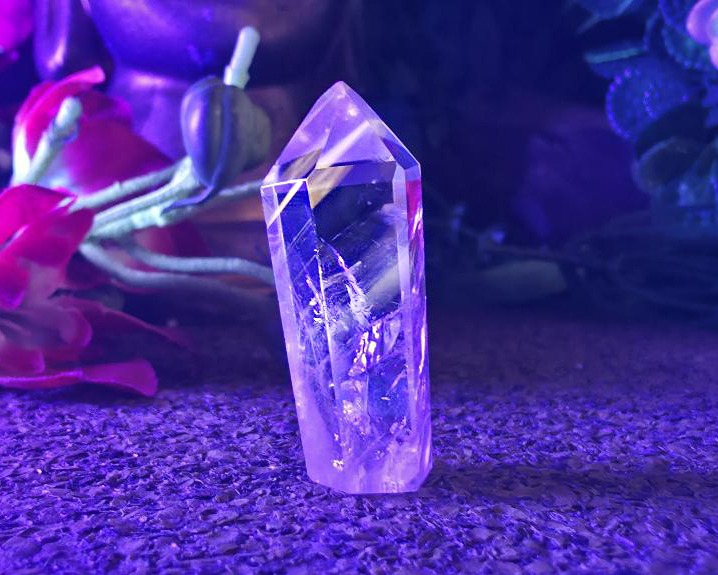 Ponta de Cristal Powelite (Brilha na Luz Negra UV) RARO 10g