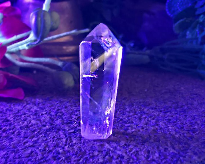 Ponta de Cristal Powelite (Brilha na Luz Negra UV) RARO 7g