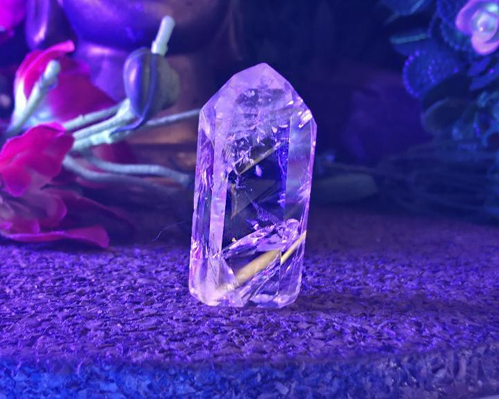 Ponta de Cristal Powelite (Brilha na Luz Negra UV) RARO 14g