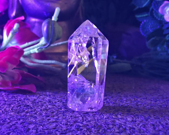 Ponta de Cristal Powelite (Brilha na Luz Negra UV) RARO 14g