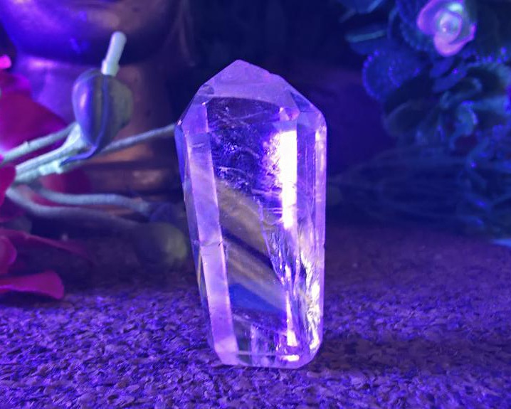 Ponta de Cristal Powelite (Brilha na Luz Negra UV) RARO 20g