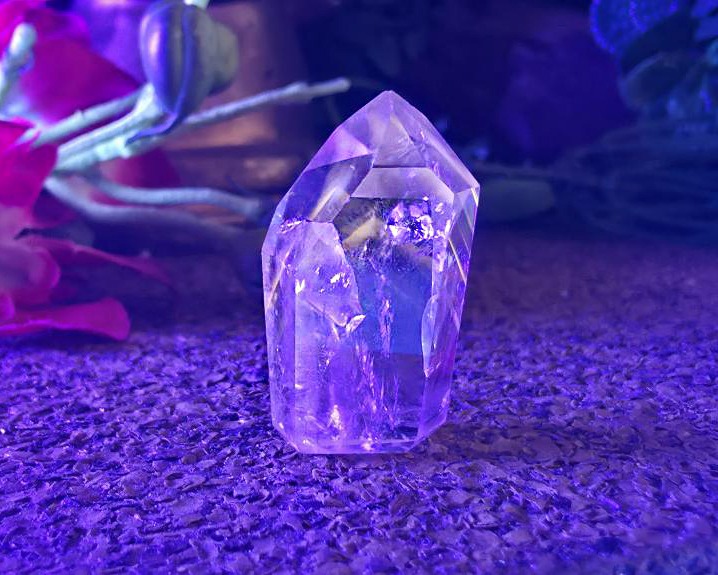 Ponta de Cristal Powelite (Brilha na Luz Negra UV) RARO 10g