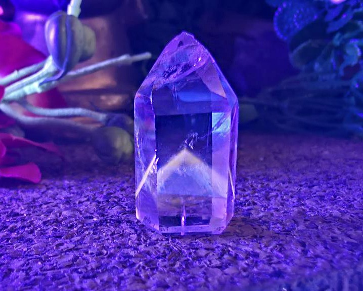 Ponta de Cristal Powelite (Brilha na Luz Negra UV) RARO 10g