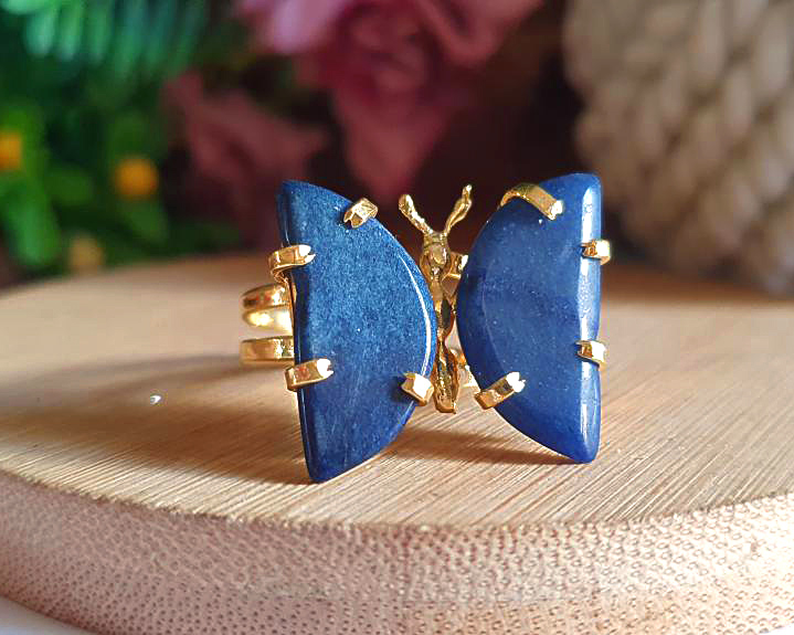 Anel de Quartzo Azul Banhado a Ouro (Ajustável)