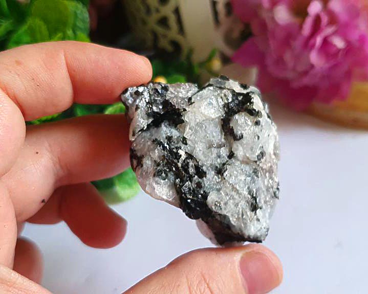 Pedra da Lua Bruta Iridescente  64g