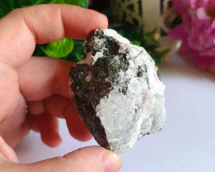 Pedra da Lua Bruta Iridescente  78g