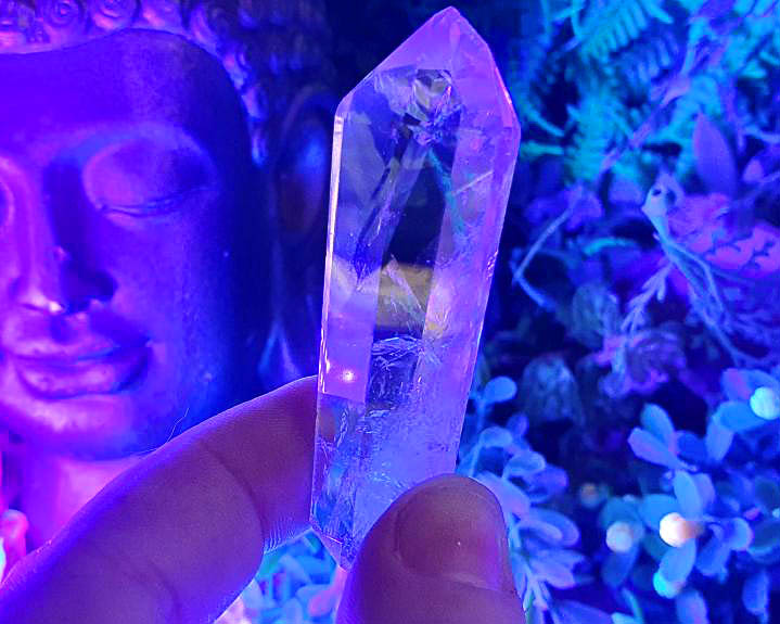 Cristal Powelite Biterminado (Brilha na Luz Negra UV) RARO 23g