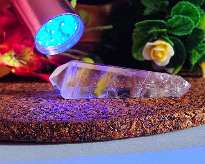 Ponta de Cristal Powelite (Brilha na Luz Negra UV) RARO 17g