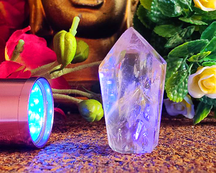 Ponta de Cristal Powelite (Brilha na Luz Negra UV) RARO 20g
